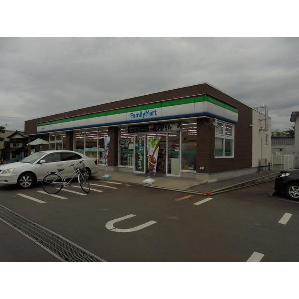 ファミリーマート三条田島店：521m
