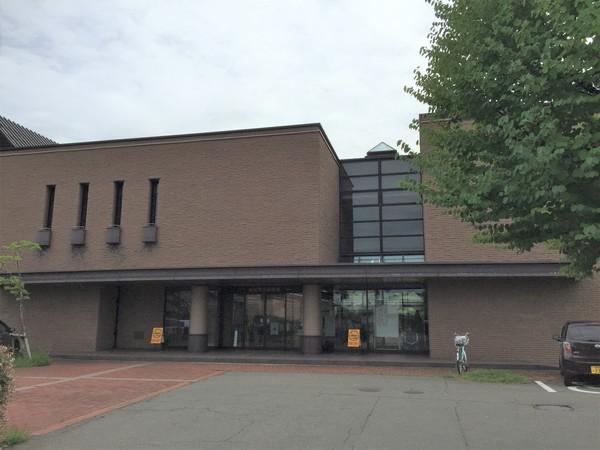 加茂市立図書館：635m