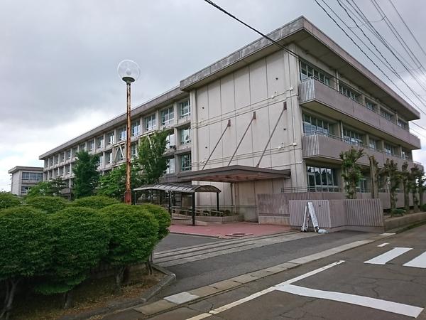 三条市立第三中学校：962m