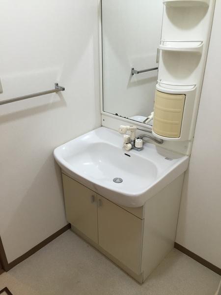 ロイヤルタウン三条　八番館（102） 部屋画像