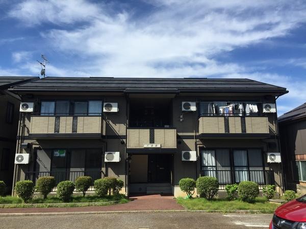ロイヤルタウン三条　八番館（102） 外観