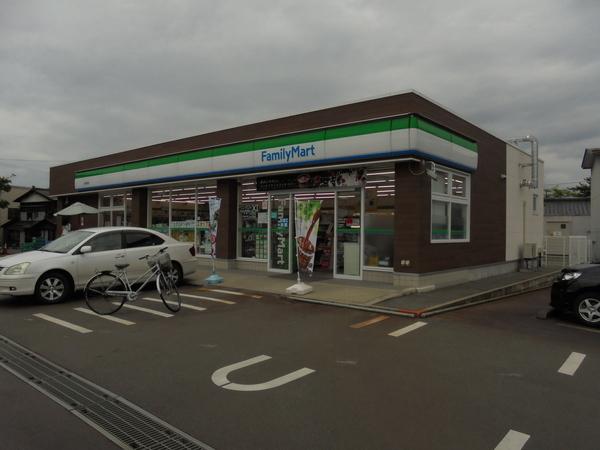 ファミリーマート三条田島店：235m