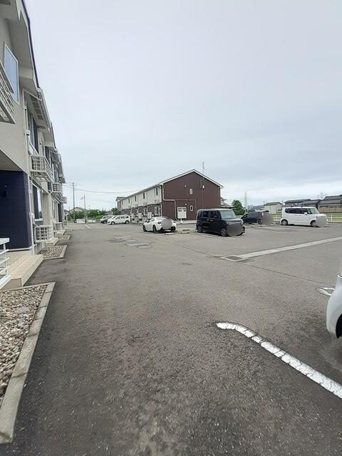 サニーフラットＢ（104） 駐車場