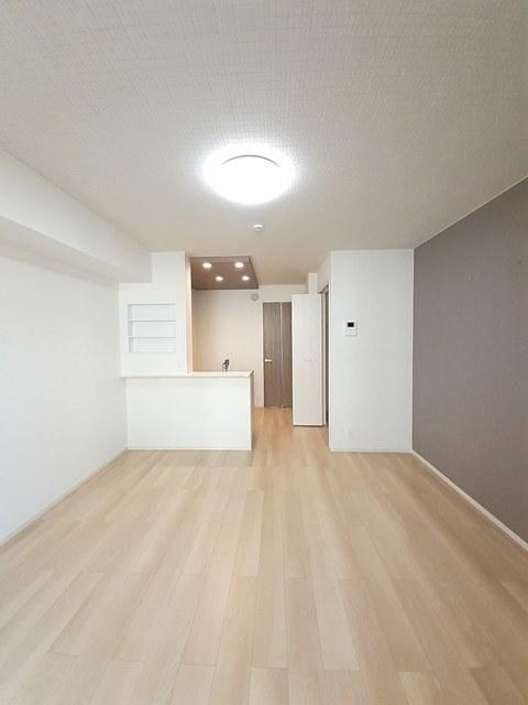 ルーエ西本成寺Ⅲ（104） 室内