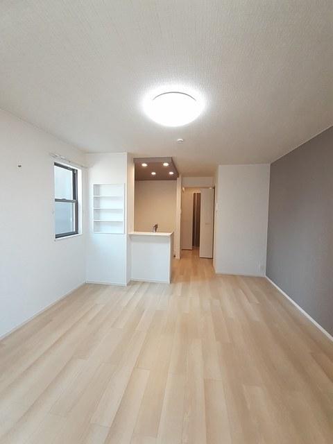 ルーエ西本成寺Ⅱ（104） 室内