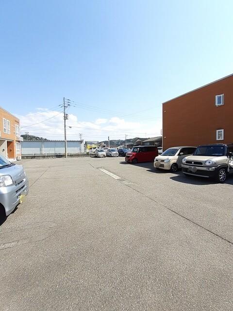 シャルム大郷町Ｂ（203） 駐車場