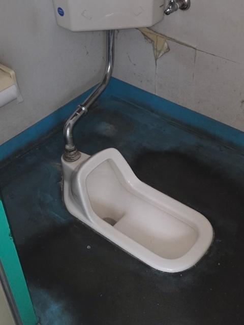 群馬県高崎市足門町　貸倉庫 トイレ