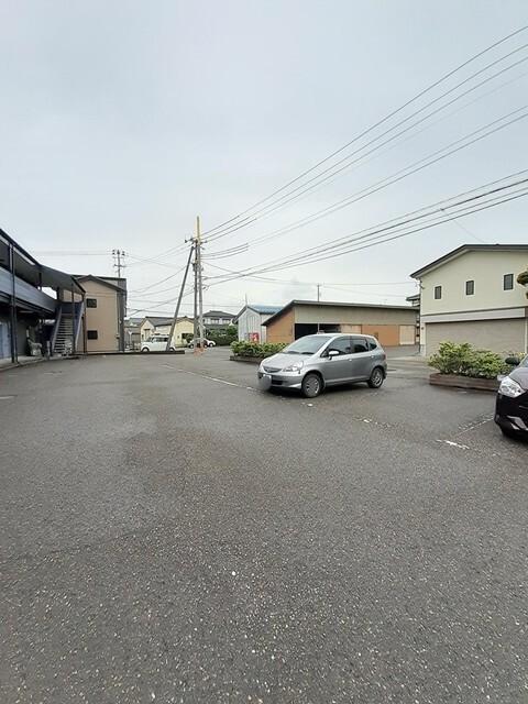 エルディムライフＡ（205） 駐車場