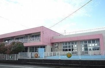 塚野目保育所：790m