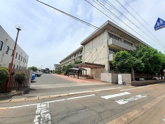 三条第三中学校：900m