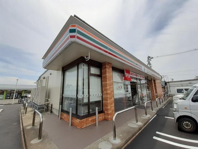 セブンイレブン三条西裏館店：850m