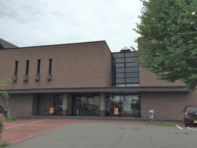 加茂市立図書館：2418m