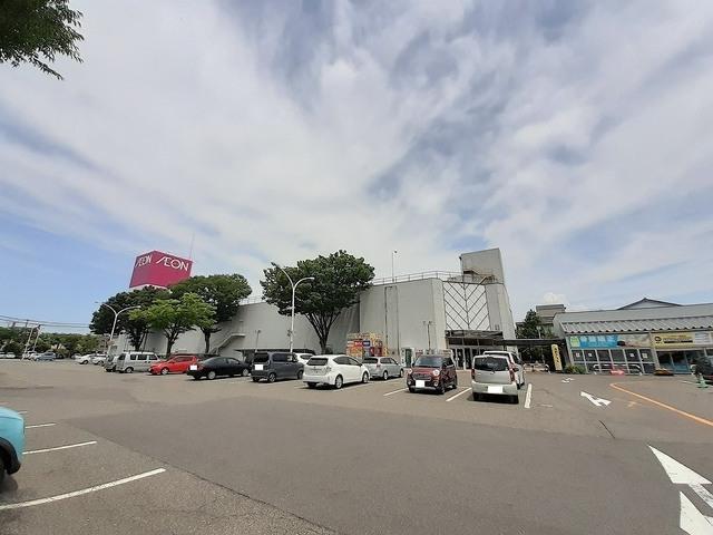イオン三条店：932m