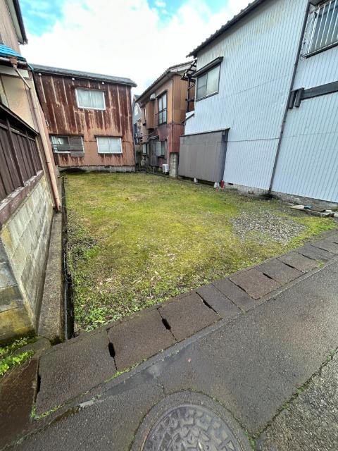 カサブランカ（101） 駐車場