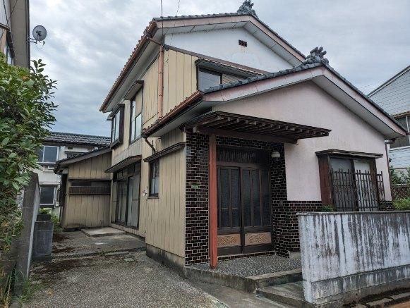 三条市四日町　中古戸建 外観