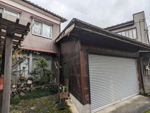 三条市荒町一丁目　中古戸建 駐車場