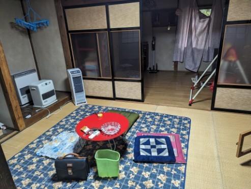 三条市荒町一丁目　中古戸建 リビング