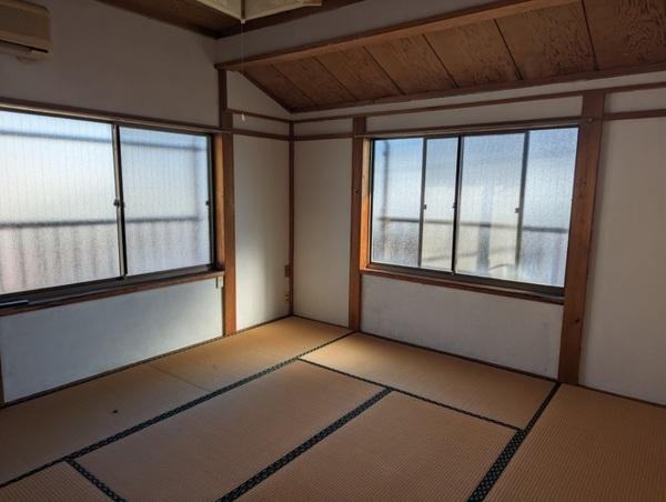 三条市島田二丁目　中古戸建 リビング