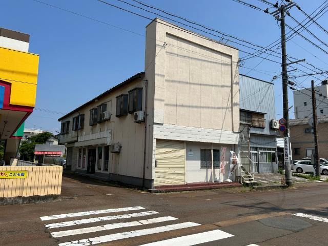 三条市一ノ門二丁目　売店舗付共同住宅 外観