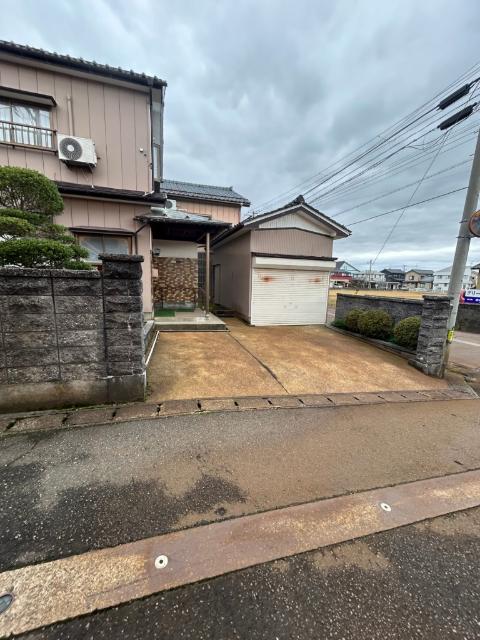 嘉坪川１丁目中古戸建 駐車場
