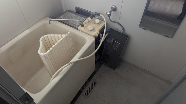 三条市栗林　売り倉庫事務所兼居宅 バス／シャワー