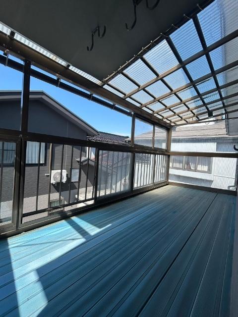 嘉坪川１丁目中古戸建 バルコニー