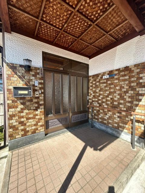 嘉坪川１丁目中古戸建 玄関