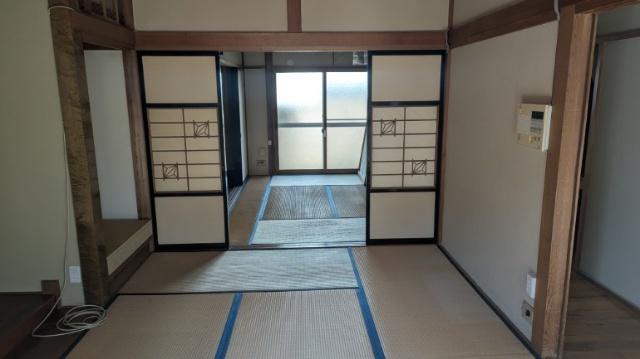 三条市八幡町　戸建て リビング