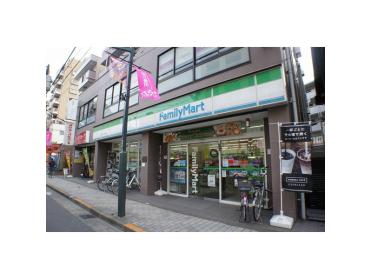 ファミリーマート国立中一丁目店：322m