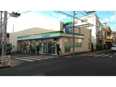 ファミリーマート国立駅北店：258m