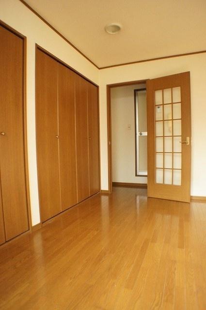 サンケー・E（105） 室内