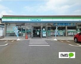 ファミリーマート東根神町店：976m