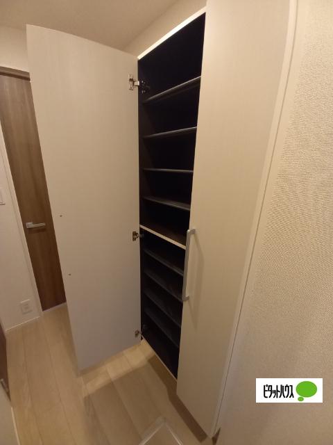 東根市本町アパート 収納