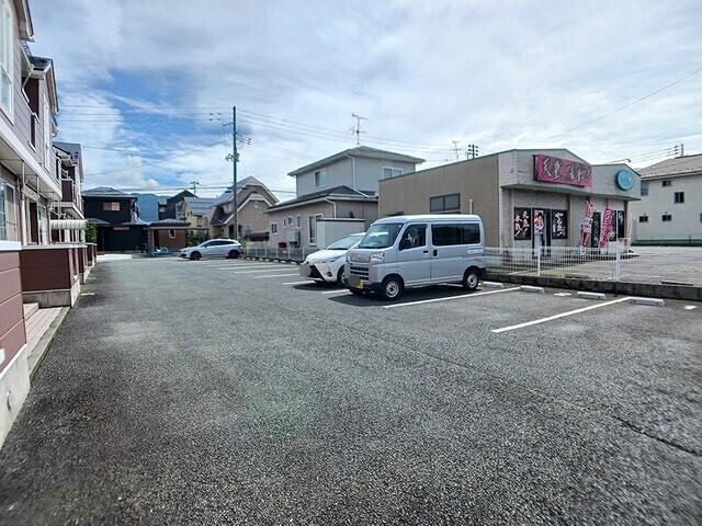 メルローズ　Ａ（201） 駐車場