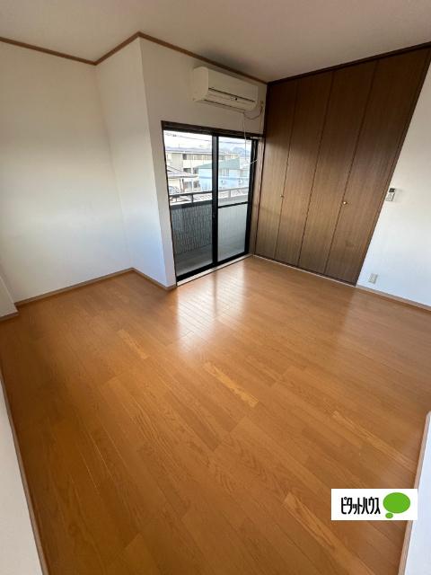 東根市温泉町アパート リビング