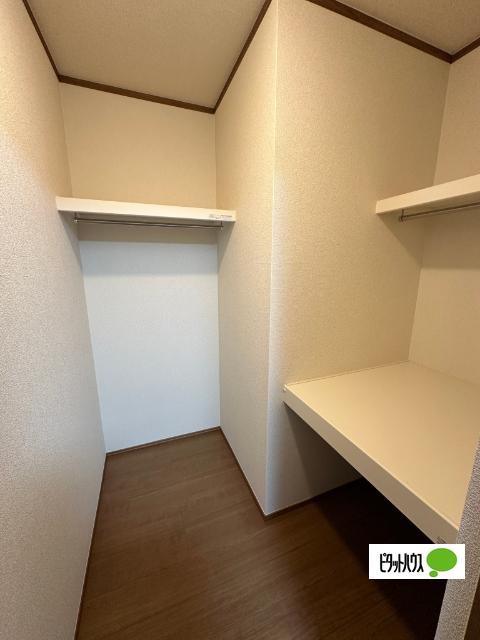東根市大字野田アパート 収納