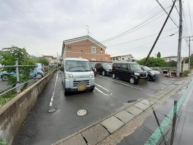 フォレストヴィラ（114） 駐車場