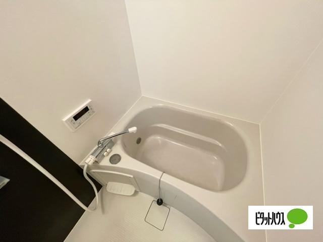 東根市温泉町アパート バス／シャワー