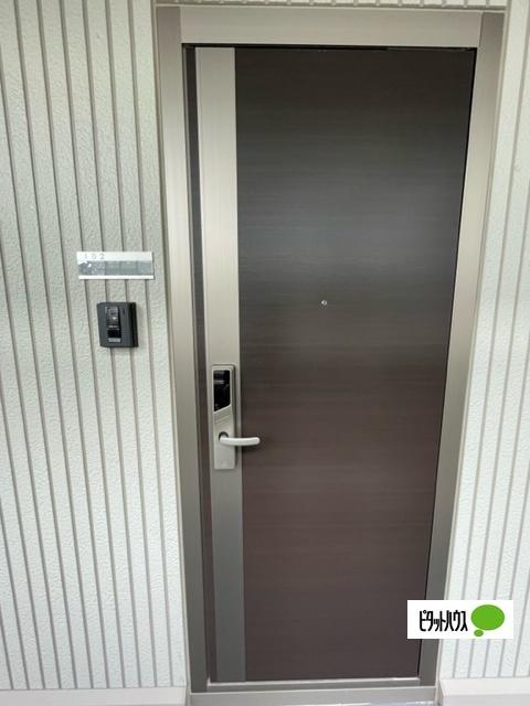 東根市温泉町アパート 玄関