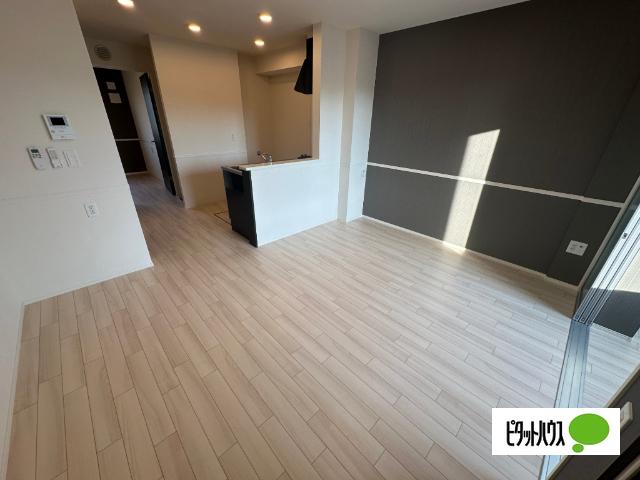東根市六田アパート リビング
