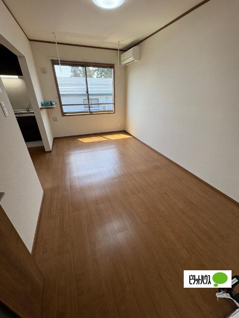 寒河江市大字高屋アパート リビング