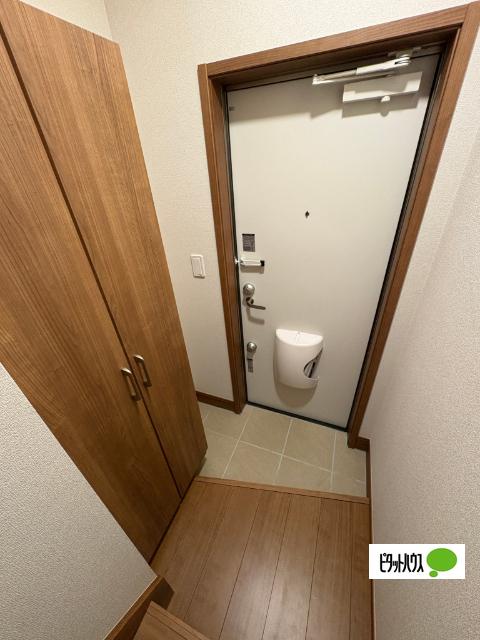 寒河江市大字高屋アパート 玄関