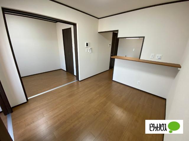 東根市神町北アパート リビング