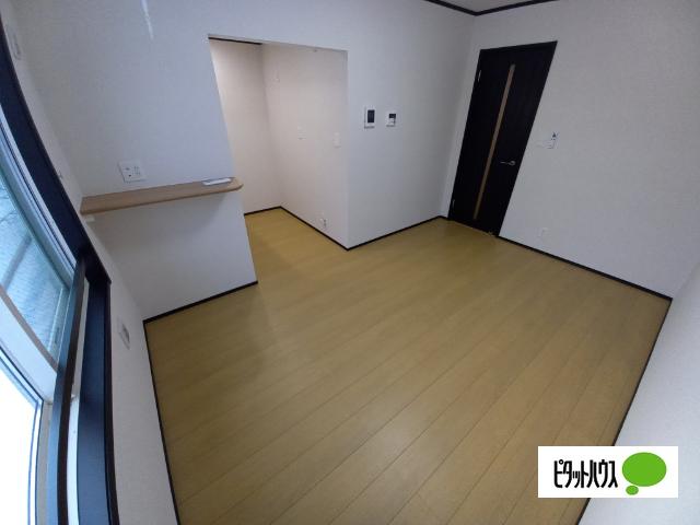 東根市神町南アパート リビング