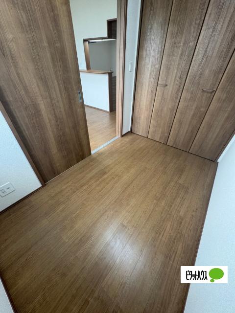 apartment 若木三条通り