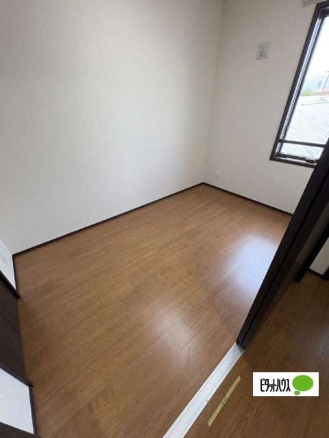 apartment 若木三条通り