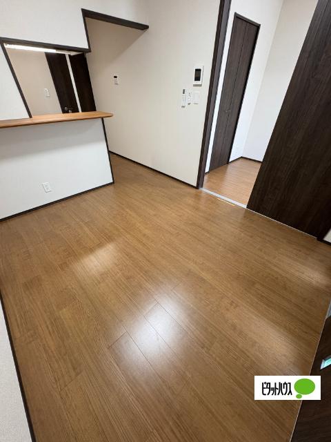 apartment 若木三条通り