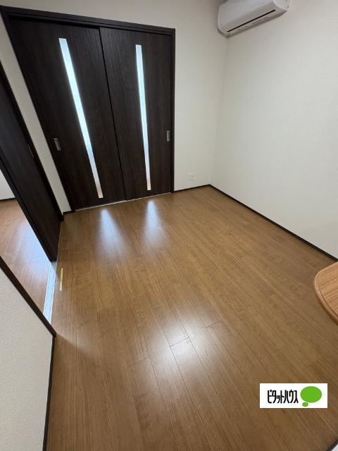 apartment 若木三条通り