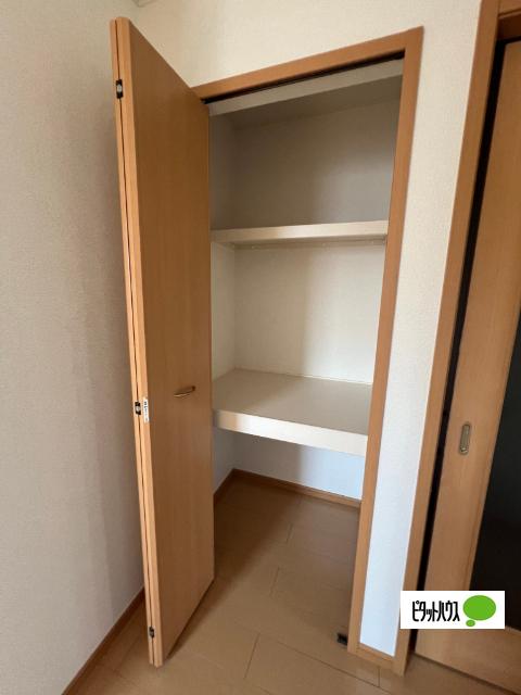 東根市中央アパート 収納