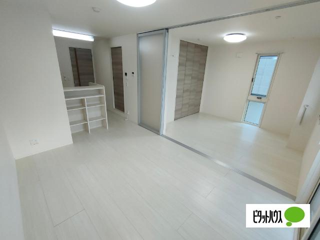 東根市温泉町アパート リビング